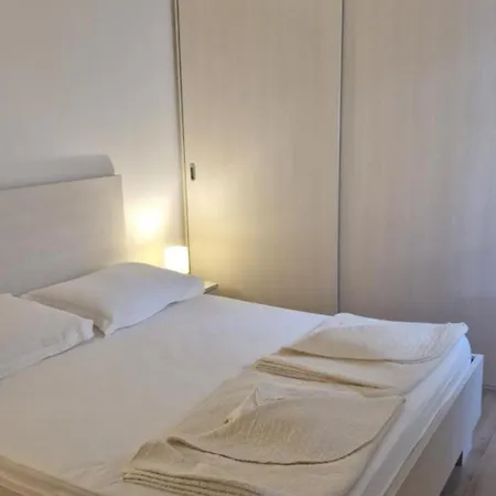 Slanica Escape 穆泰尔岛