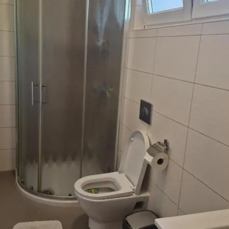 Slanica Escape 穆泰尔岛